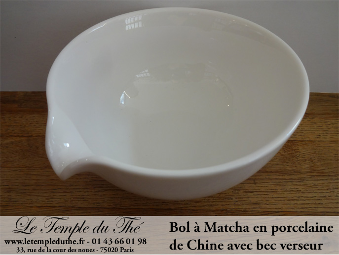 Bol à Matcha en porcelaine de Chine avec bec verseur