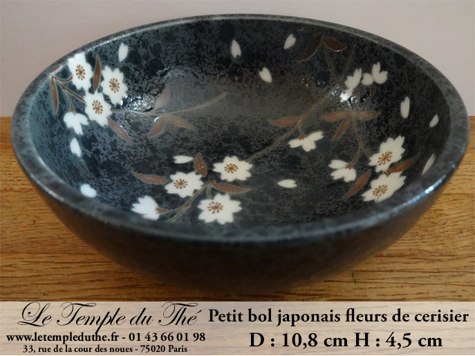 Petit bol à thé japonais fleurs de cerisier