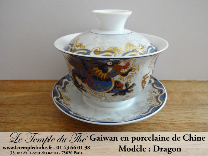 Gaiwan en porcelaine de Chine. Dragon