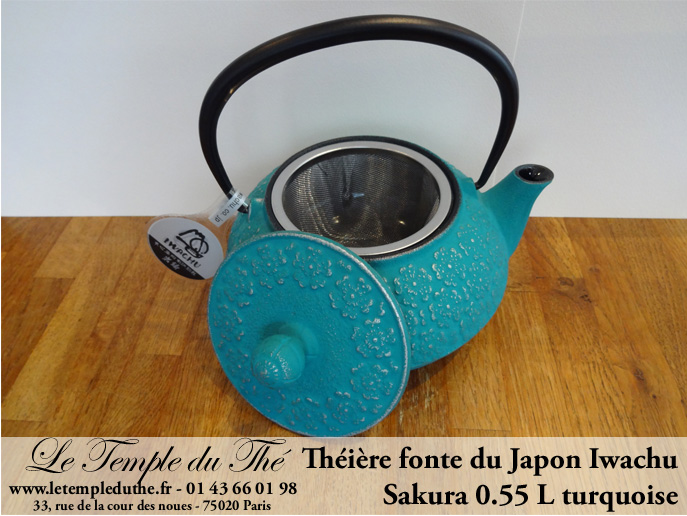 Théière en fonte du Japon IWACHU modèle Sakura turquoise – Image 3